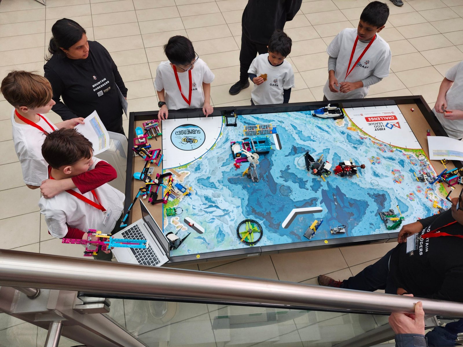 Mountain Shredders 2024/25 team building robots