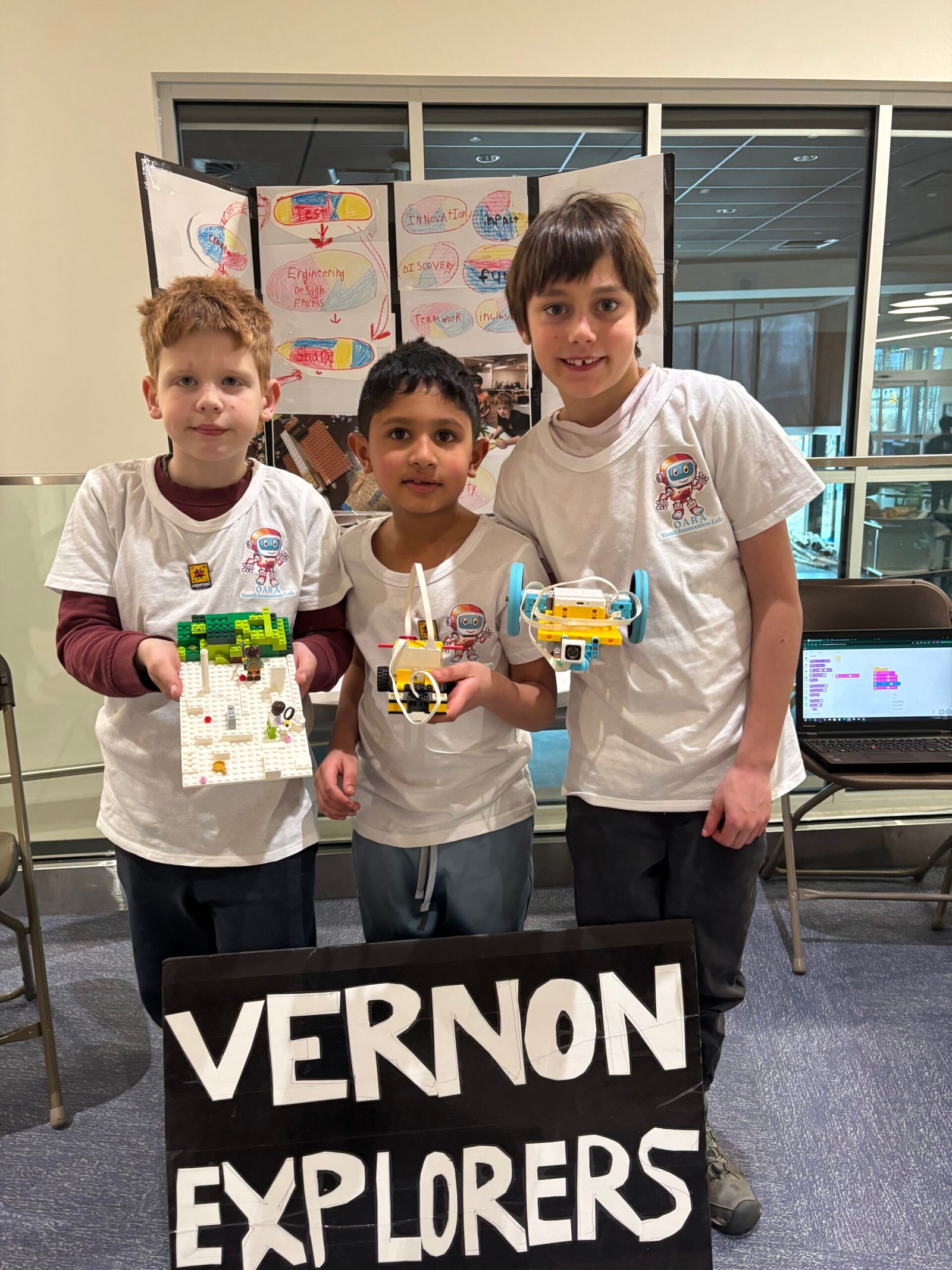 FLL: Team Explorers at competition